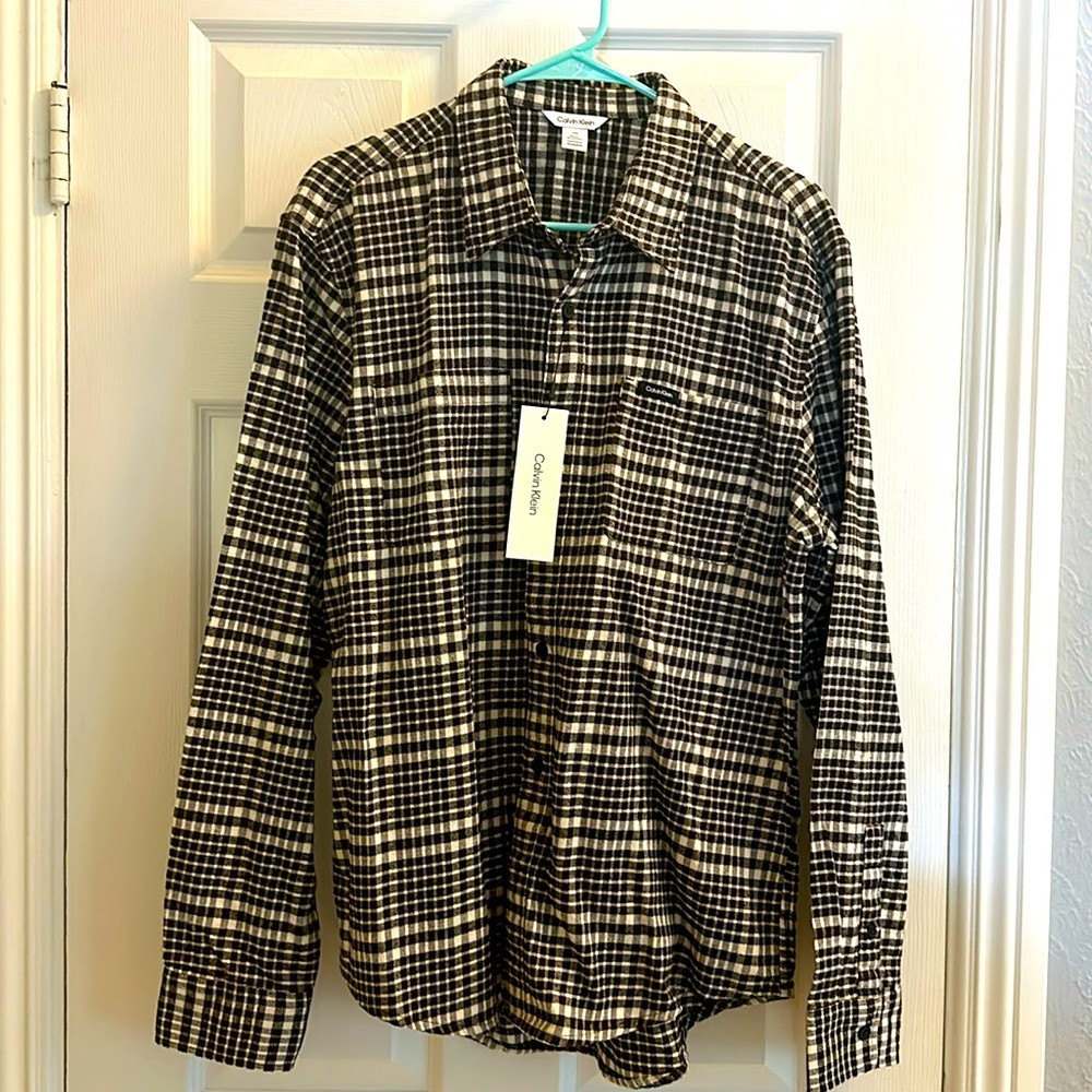 Calvin Klein men’s button down flannel, size L